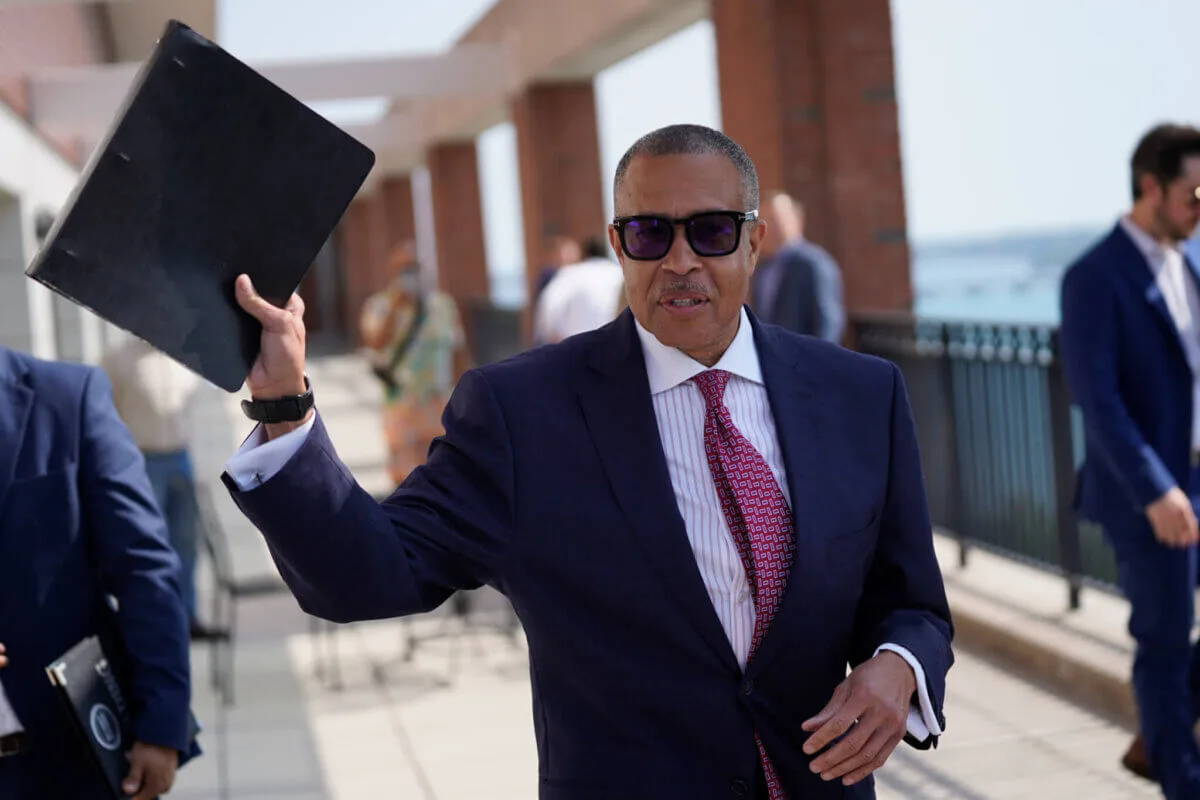 UPDATE: James Craig Responds; Leading Republicans Forged Signatures to Try to Get on Ballot, Complaint Says UPDATE: James Craig Responds; Leading Republicans Forged Signatures to Try to Get on Ballot, Complaint Says