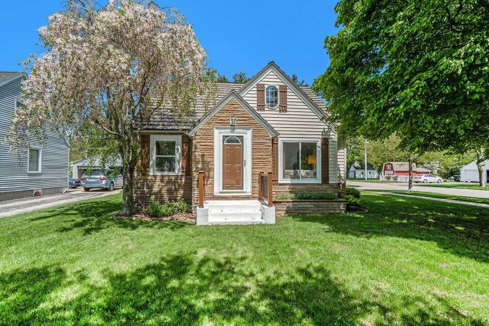 $250,000 Range: 3 Michigan Houses That Just Sold for Above-Asking Price