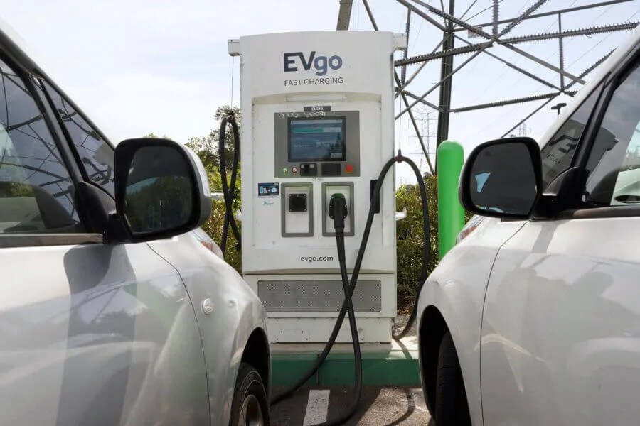 GM Announces Partnership to  Build 500 Electric Vehicle Charging Stations