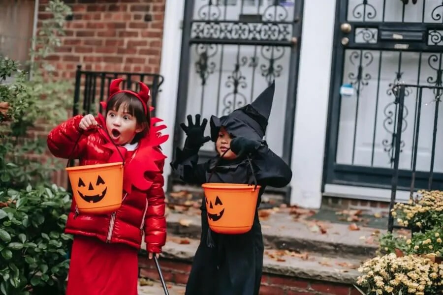 16 Michigan Traditions to Start with Your Family This Fall and Winter
