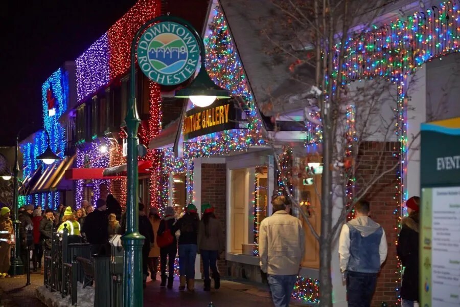 7 Michigan Cities that Always Go Big for the Holidays