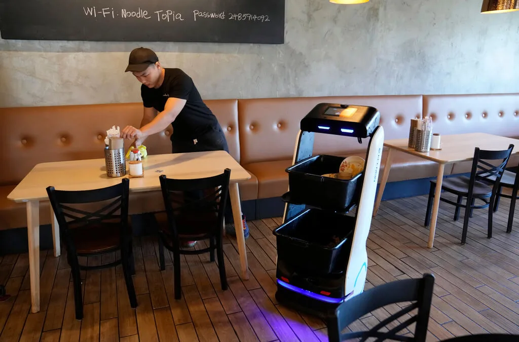 Are Robot Waiters the Future? This Michigan Restaurant Thinks So