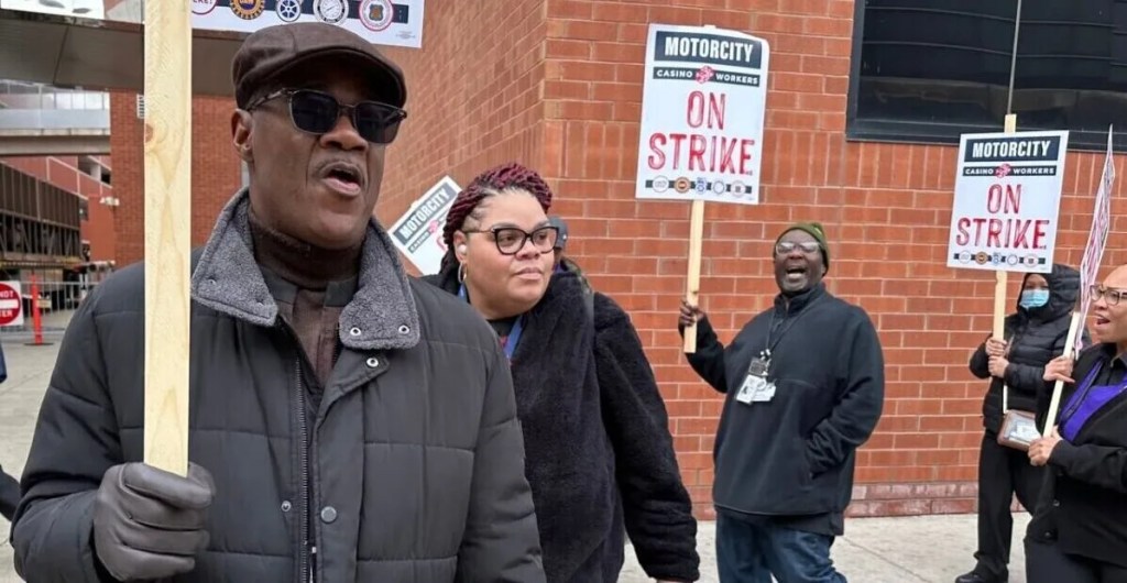 Casino workers in Detroit ratify deal to end 47-day strike