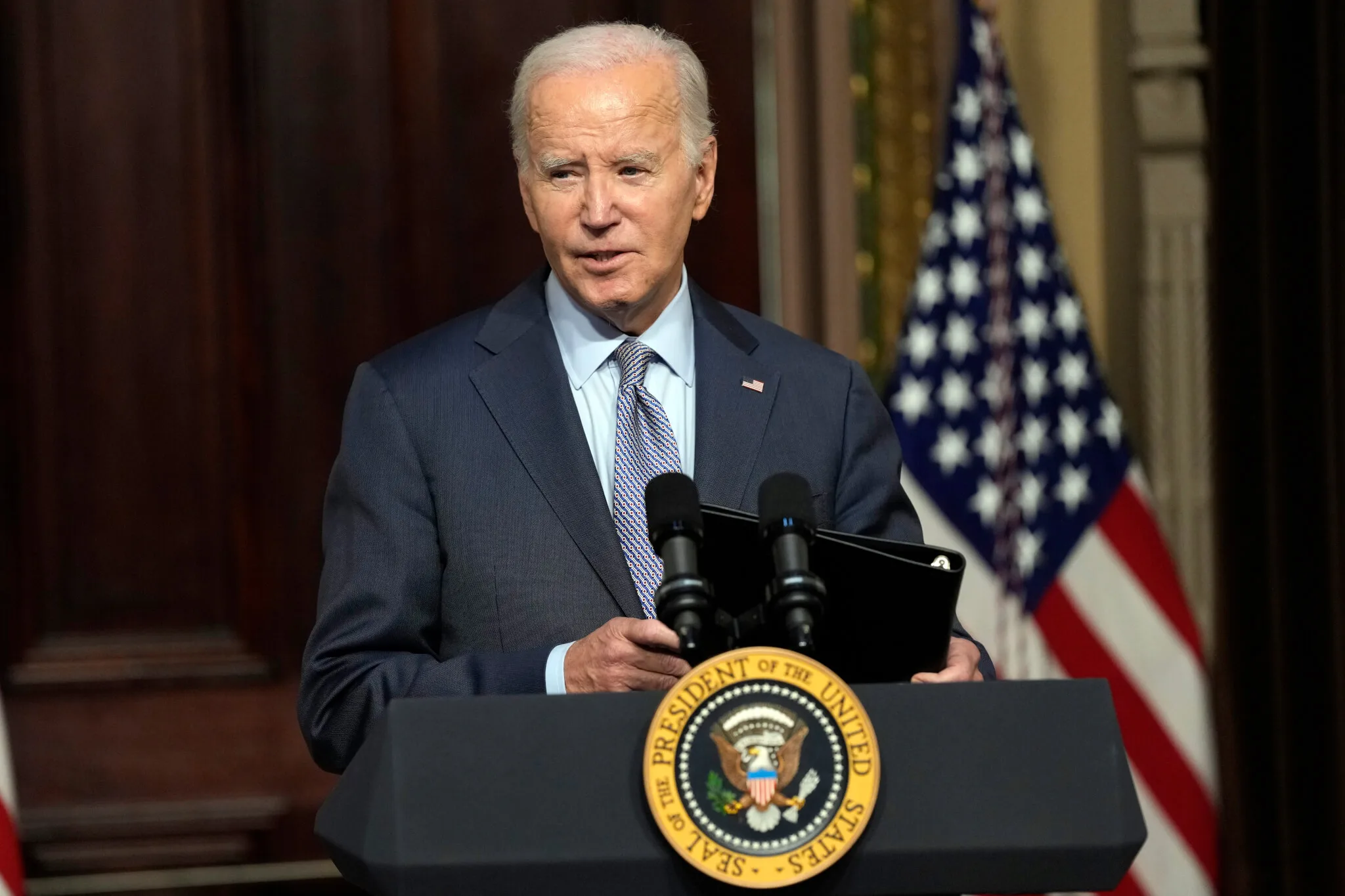 Biden moves to ban all junk fees and hidden charges for Michiganders