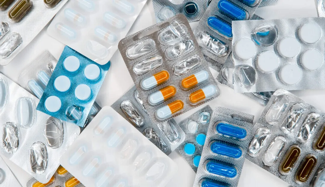 100+ Michigan doctors back legislation to create prescription drug board