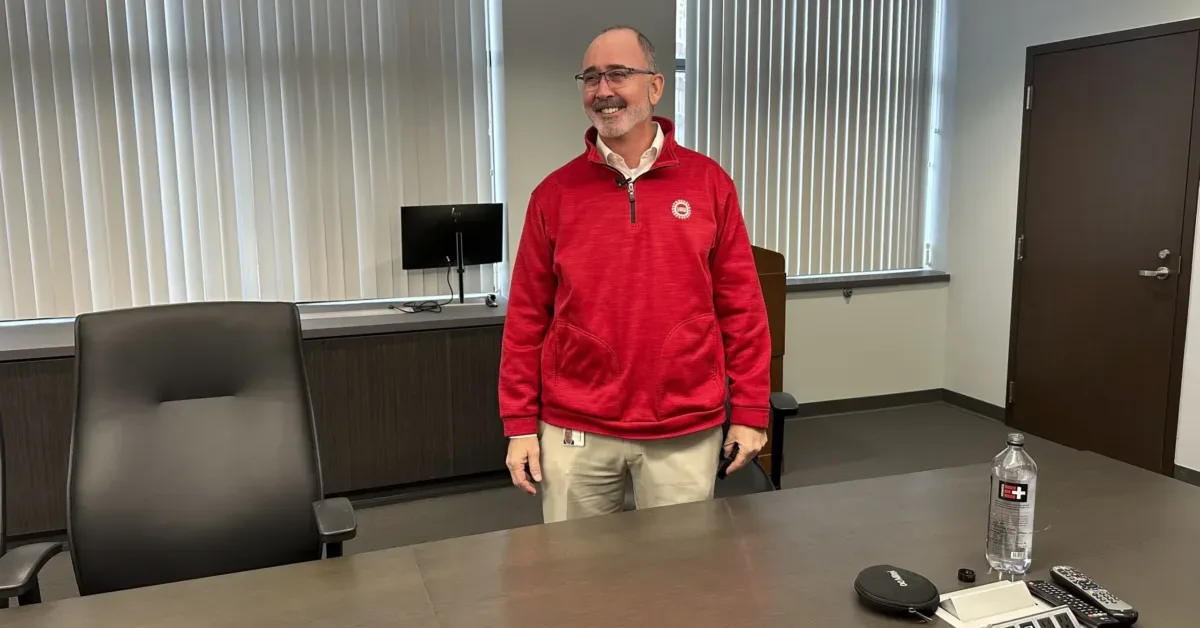 UAW chief aims to expand membership to nonunion automakers UAW chief aims to expand membership to nonunion automakers