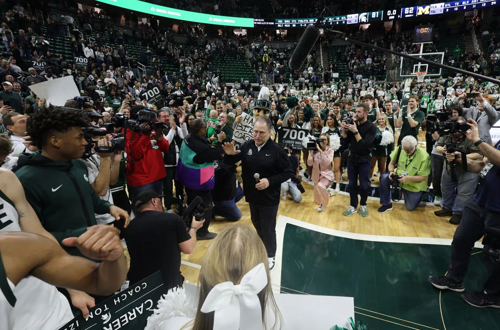 Izzo claims 700th victory in Michigan State’s 81-62 romp over Michigan