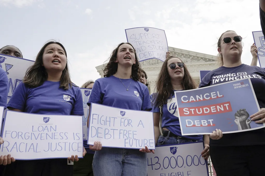 Biden unveils new plan for student debt relief