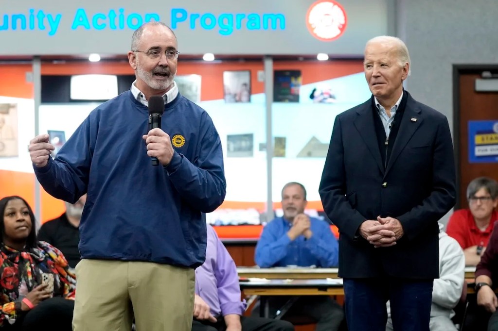 Biden’s EPA announces stronger pollution standards for cars