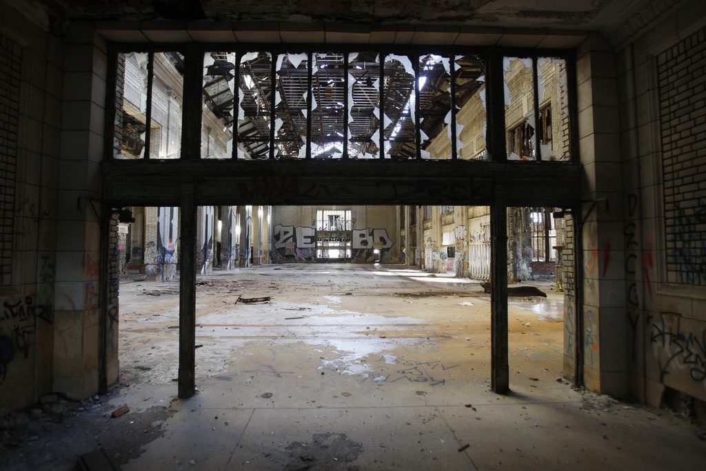 From decay to dazzling: Ford restores grandeur to Detroit train station that once symbolized decline