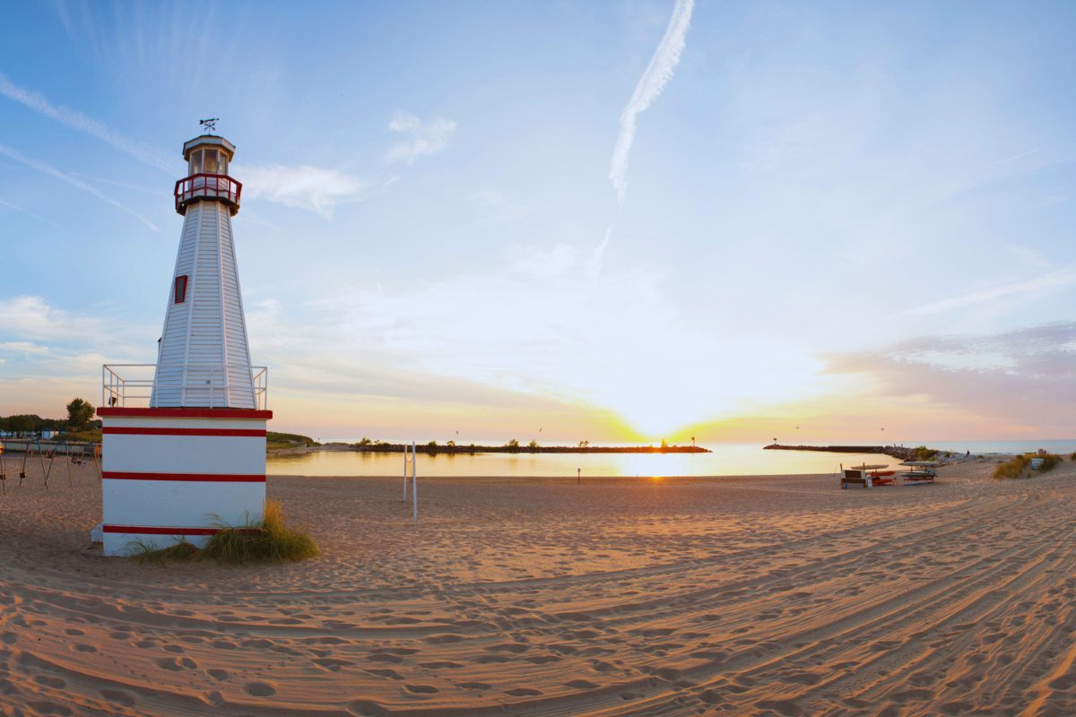 8 best scenic routes for Michigan road trips