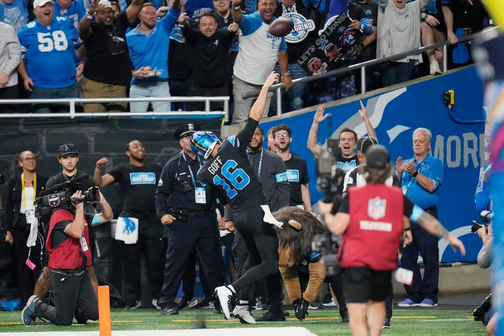 Jared Goff sets NFL record completing all 18 of his passes in Lions’ 42-29 win over Seahawks