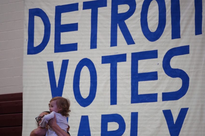 250K Michiganders voted early over the weekend, Benson hails it as a ‘huge success’