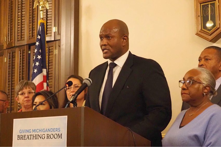 Unemployment benefit expansions clear hurdles in the Michigan legislature 