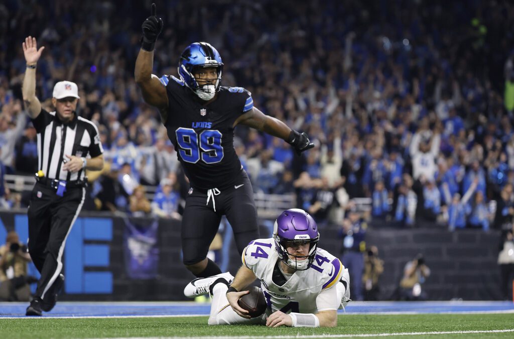 Lions celebrate regular-season milestones, rest up for the NFC playoffs