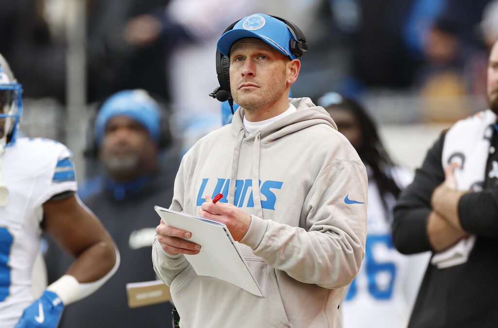 Bears interview Lions assistants Ben Johnson, Aaron Glenn for head coaching position