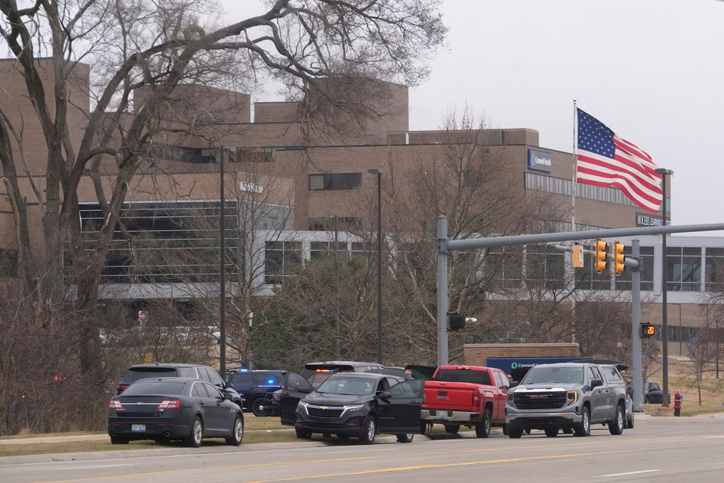 Police say they’ve apprehended hospital worker who shot co-worker in parking garage