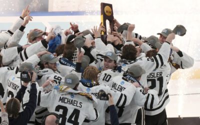 Western Michigan wins its 1st Frozen Four hockey title, beating Boston University 6-2