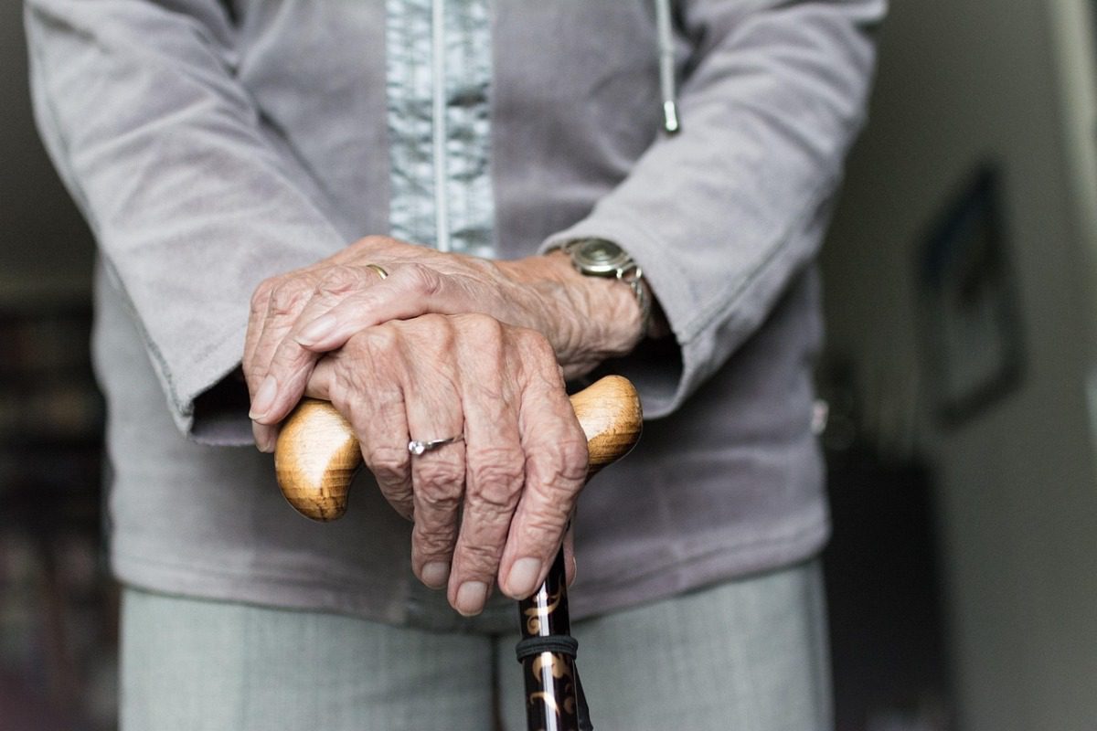 Few older adults participate in fall reduction programs, study says
