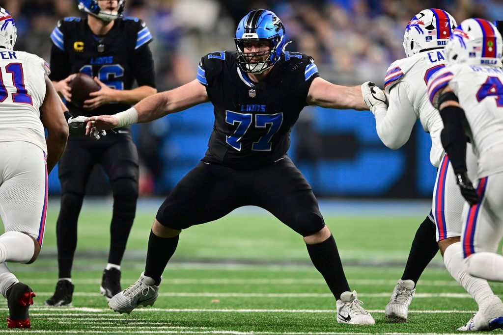Detroit Lions center Frank Ragnow retires after 7 seasons, 4 Pro Bowls