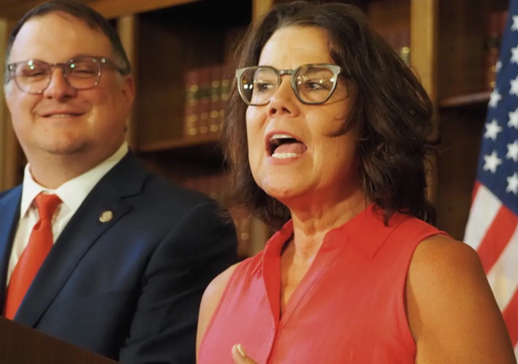 Communication breakdown: No end to budget impasse in sight as leaders spend day throwing jabs