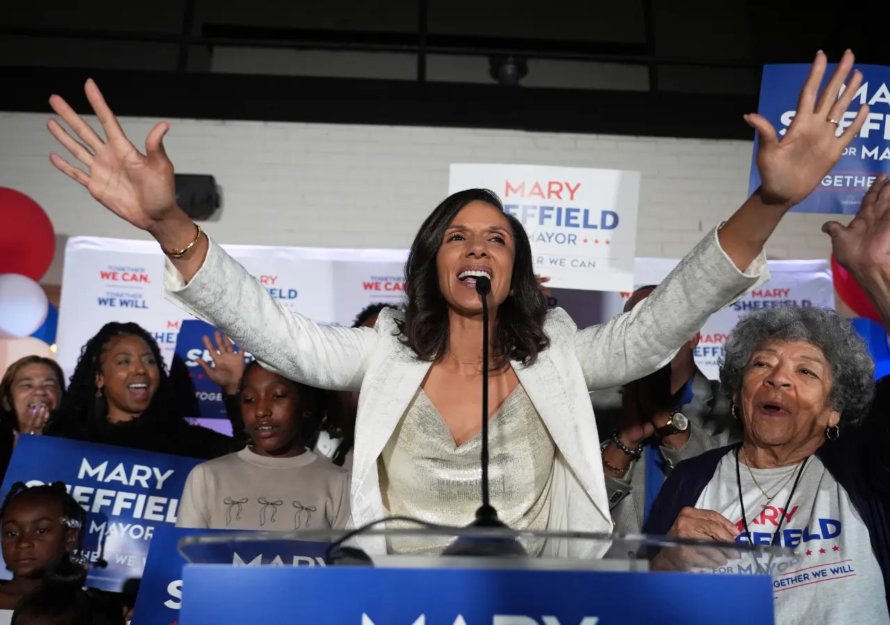 Mary Sheffield to face Solomon Kinloch in November election for Detroit mayor Mary Sheffield to face Solomon Kinloch in November election for Detroit mayor