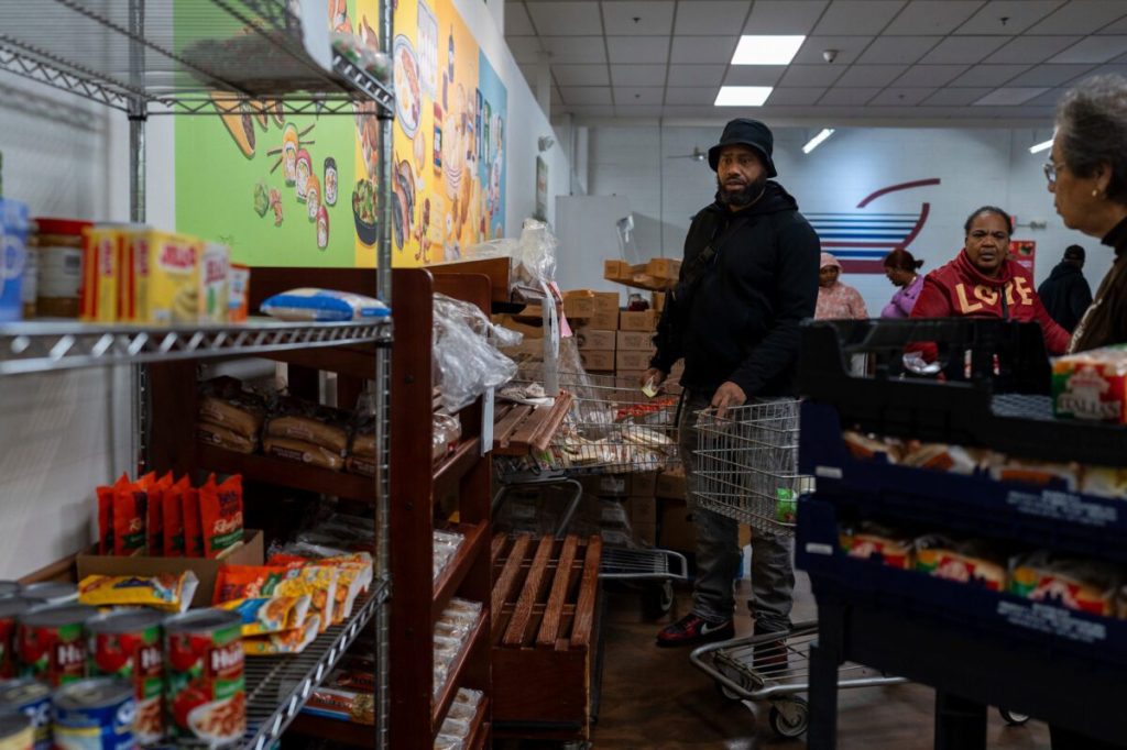 What 1.4M Michigan residents should know about looming November pause in SNAP benefits