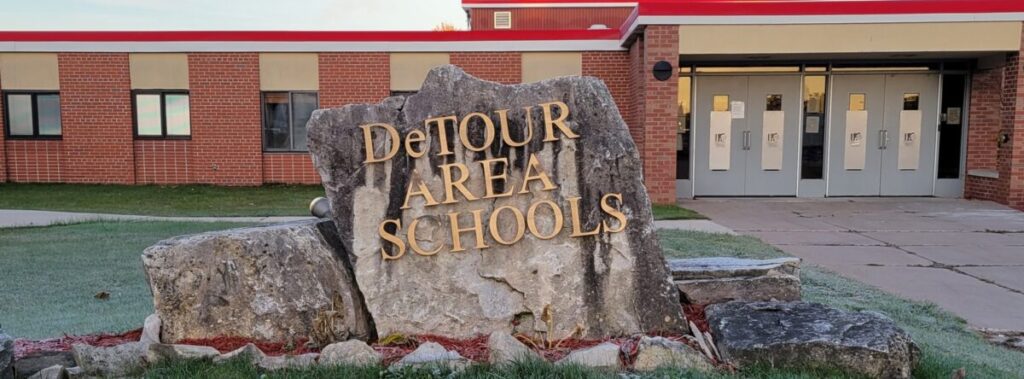 Lucas Henkel - The Gander