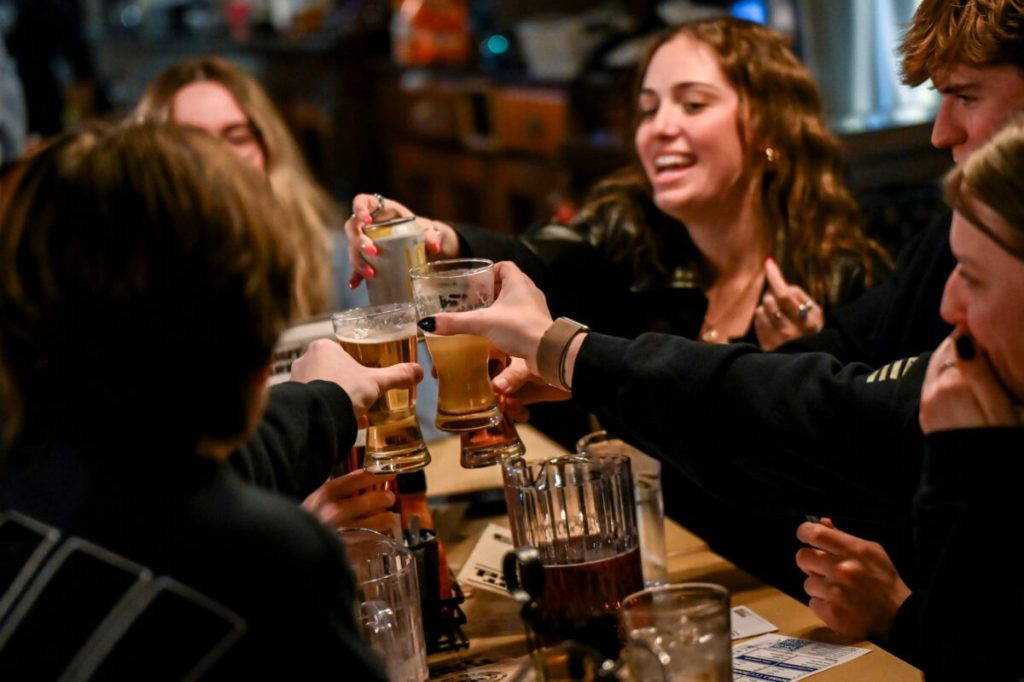 COVID changed dining habits. How Lansing’s sit-down restaurants are adapting