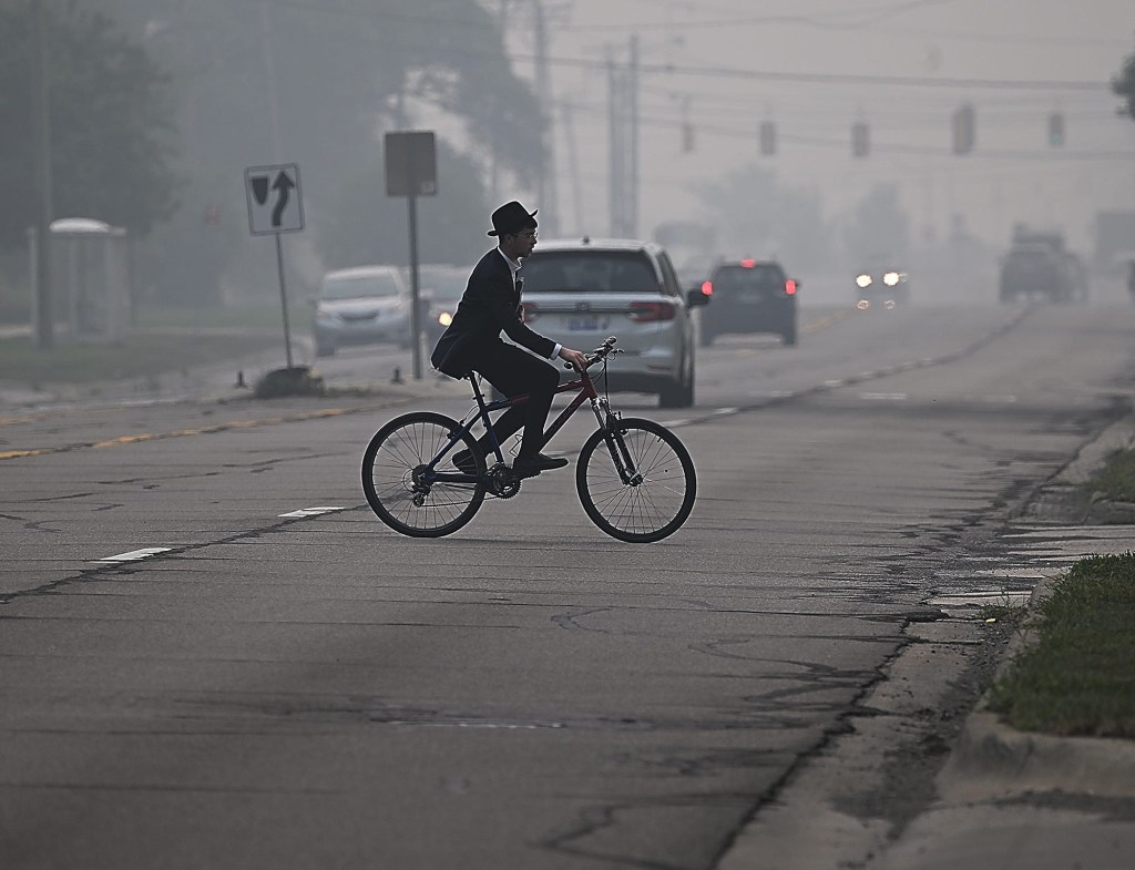 What should you do to stay safe amid wildfire smoke? What health experts suggest